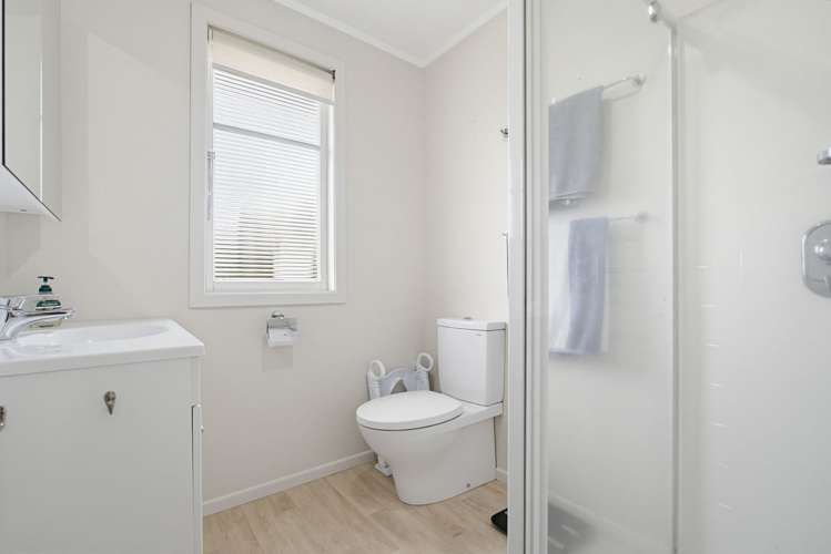 352 Main Sh25 Road Tairua_19