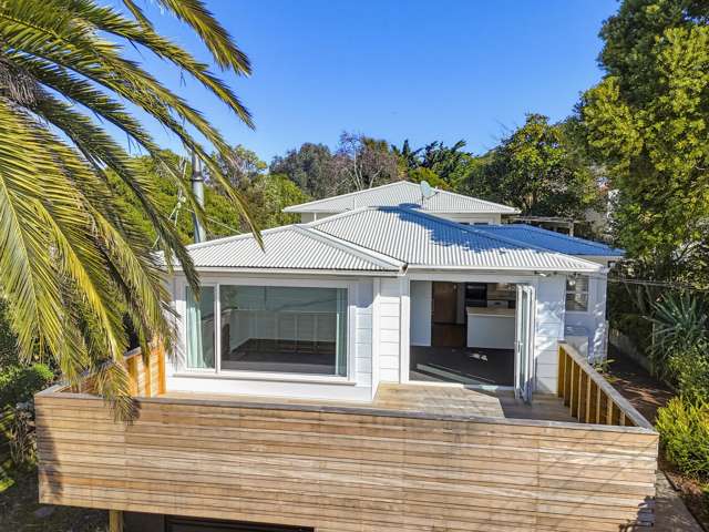 Complete the dream in Raumati Beach