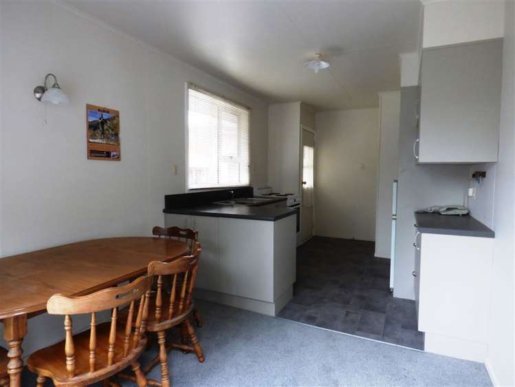 14 Essex Street Balclutha_2