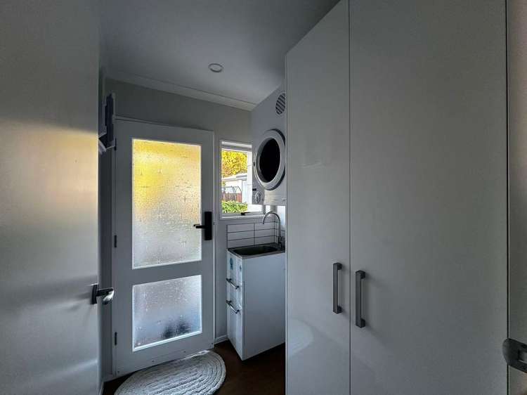1 Birch Hill Place Dinsdale_11