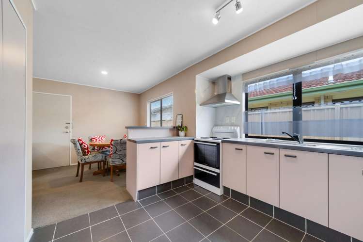 2/66 Willis Road Papakura_11