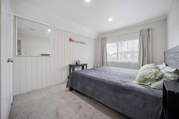 1/19A Gray Avenue Mangere East_11