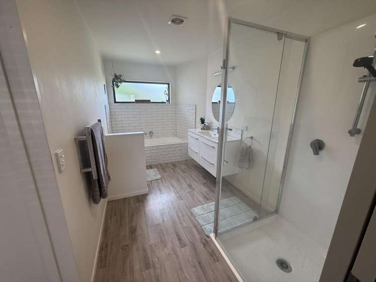 9A Shadon Place Stanmore Bay_12