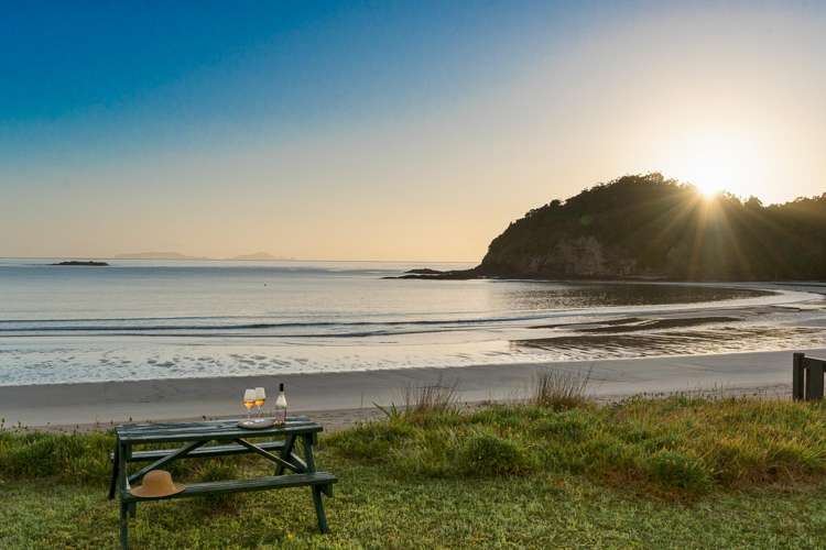 29 Waetford Road Matapouri_22