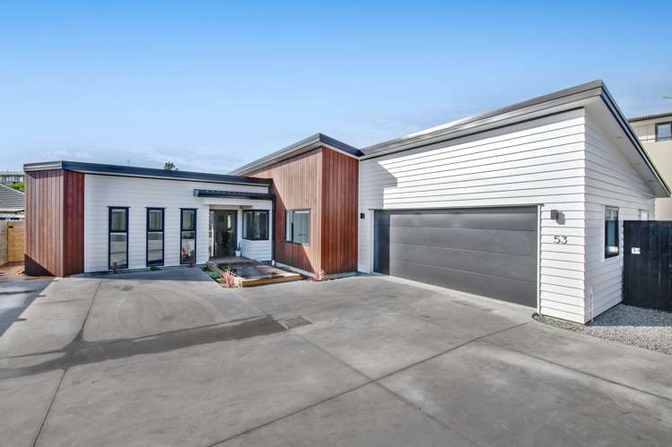 53 Couldrey Crescent Red Beach_17