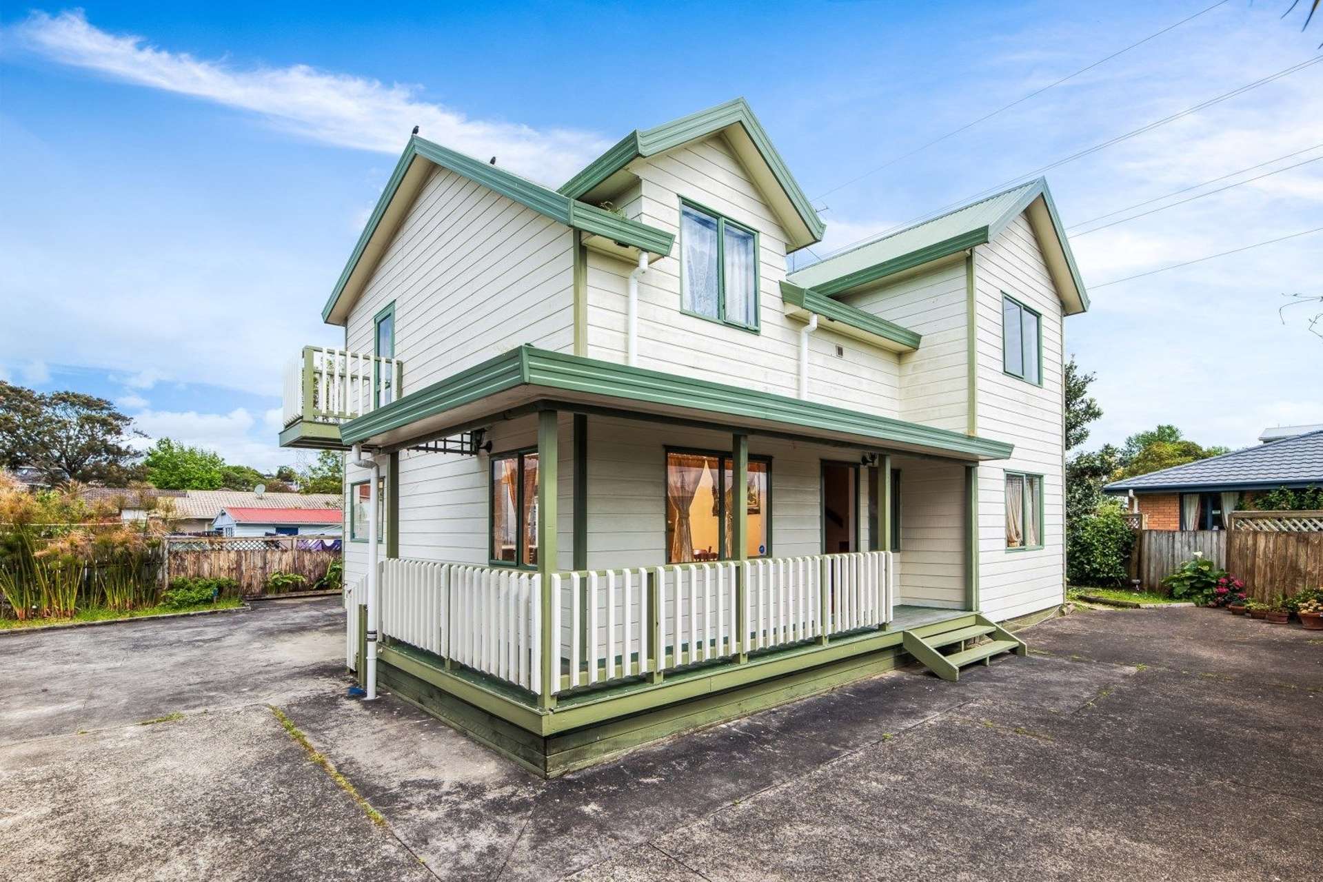 2/641 Richardson Road Mount Roskill_0