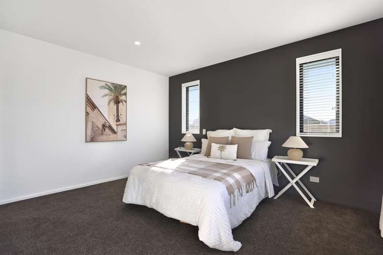 2 Orwell Way Elgin_16