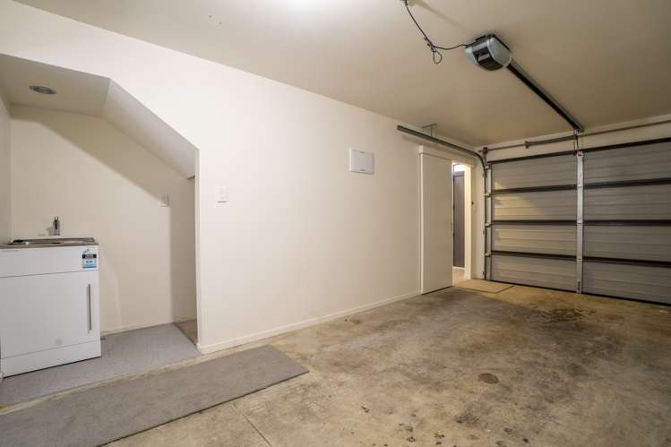 3/11 Gordon Place Newtown_10