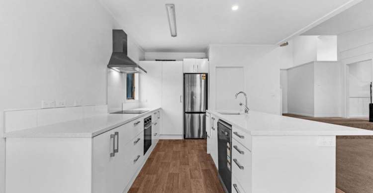 192 Henderson Valley Road Henderson_7