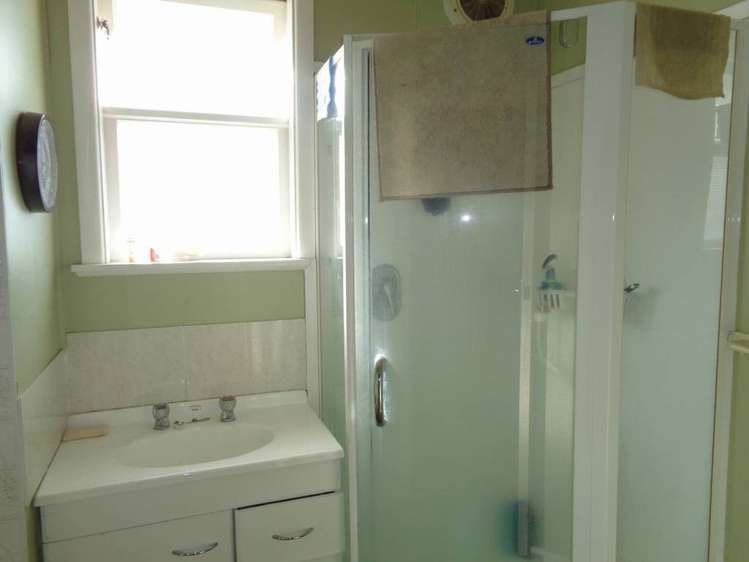 28 Intermediate Street Solway_5