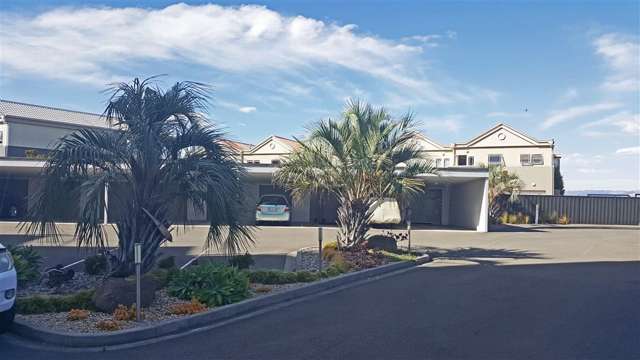 13/90 Customhouse Street Gisborne_4