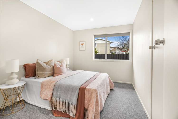 31 Garden Heights Avenue Glenview_19