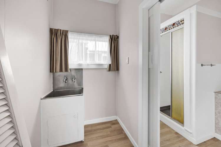 86 Lemon Street and 70, 72, 74 Eliot Street New Plymouth_31