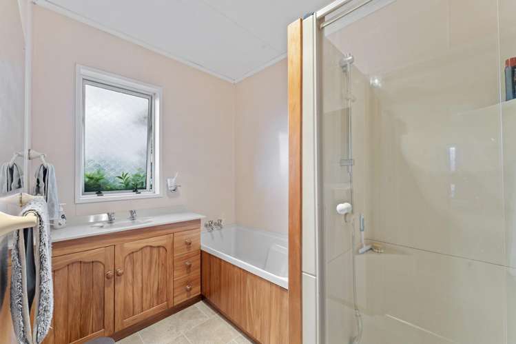 15 Landon Avenue Mangere East_11