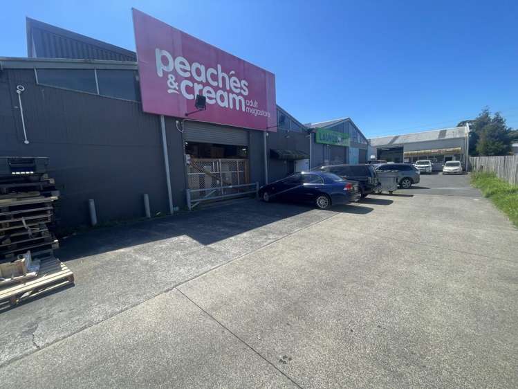 1/247 Archers Road Wairau Valley_2