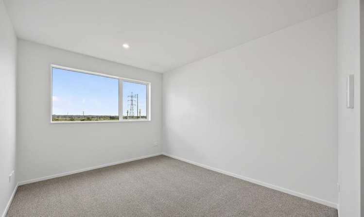 4 Longview Oak Lane, Rosehill Papakura_16