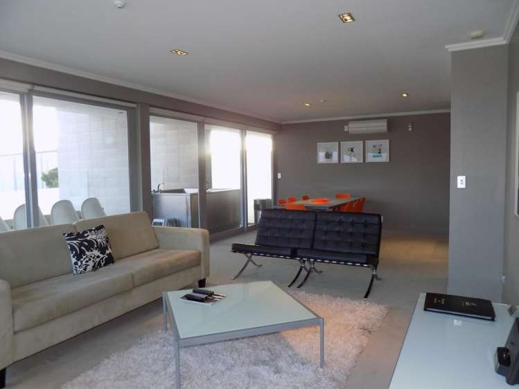 11/225 Lake Terrace Waipahihi_2