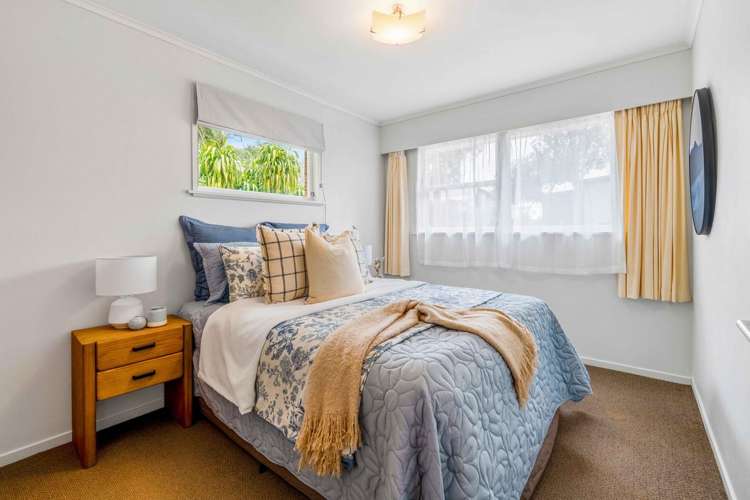 107 Sutherland Road Brookfield_19