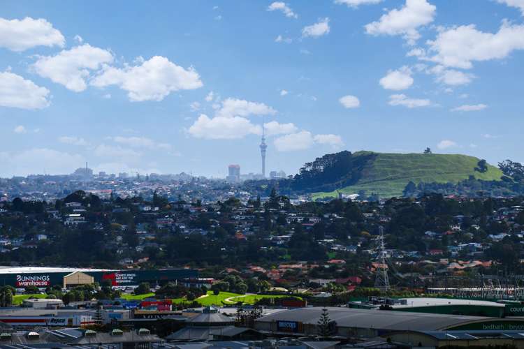 76 Armstrong Farm Drive East Tamaki Heights_11