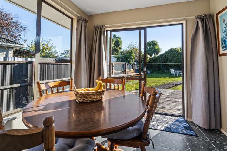 59 Oakley Crescent Hornby_4