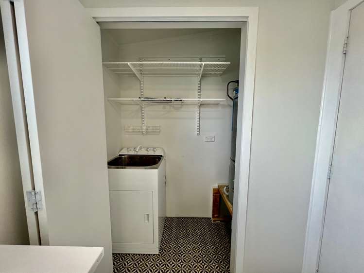 30 Manukau Road Raglan Town_14