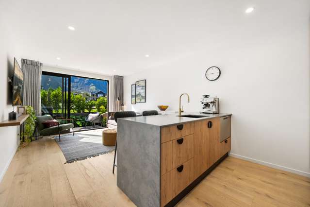 41 Ryan Loop Jacks Point_3