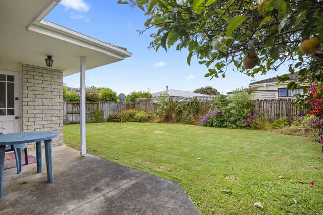 4/2 Churchill Terrace Waiuku_2