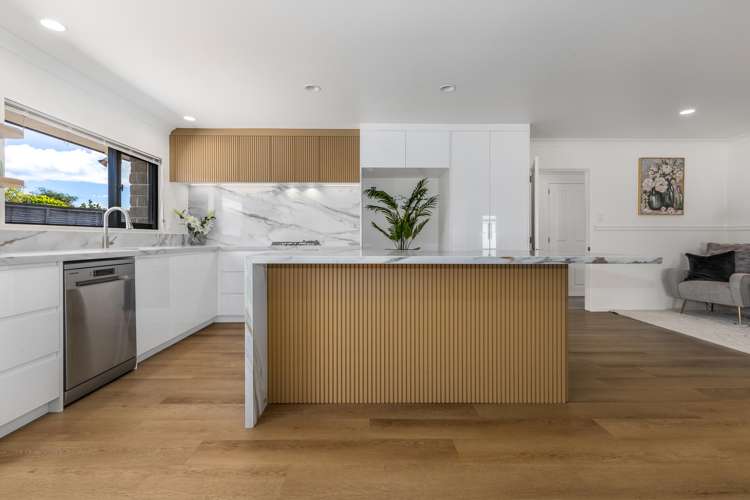 9 Takahe Drive Paraparaumu Beach_2