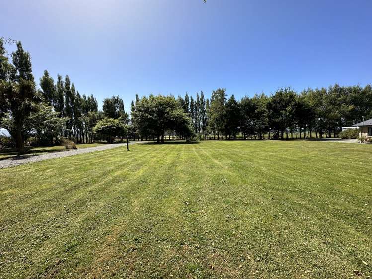 202 Mako Road Winton Surrounds_14