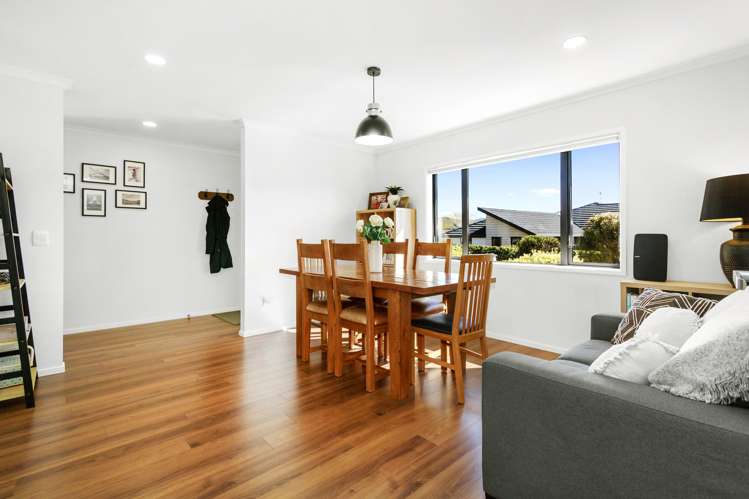 175 Woodman Drive Tawa_11