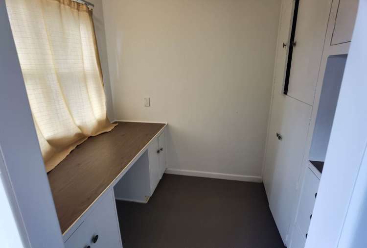 15 Lynwood Road New Lynn_10