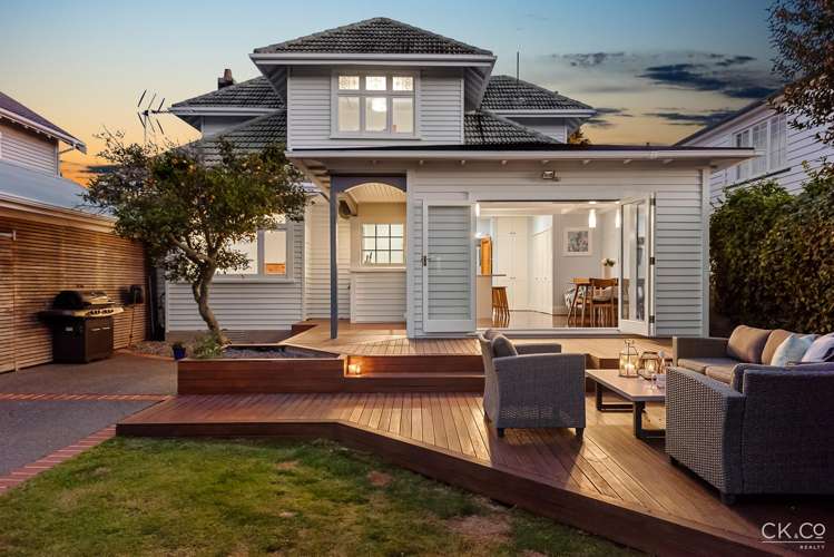 17 Saint Albans Grove Woburn_23