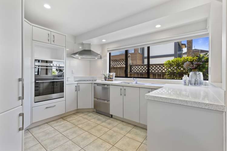 1/11 Seaview Road Castor Bay_7