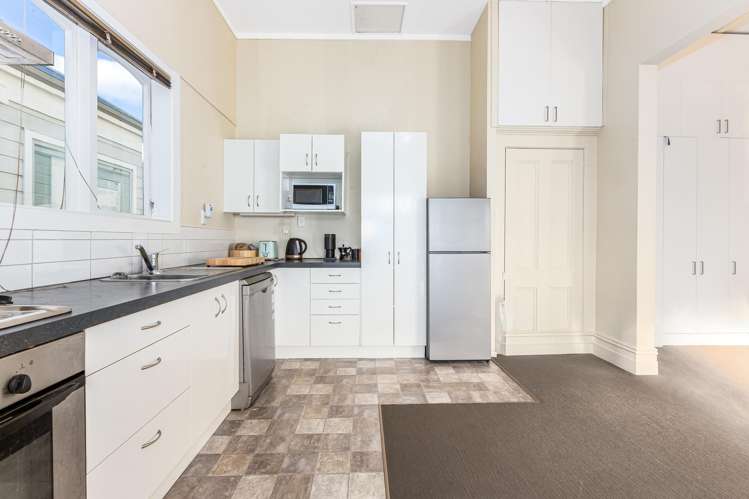 15 Porritt Avenue Mount Victoria_6