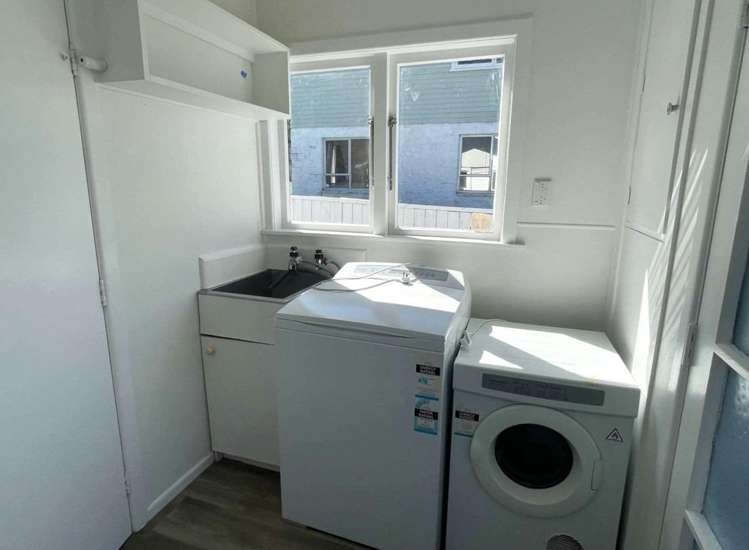 43 Hilling St Titirangi_11