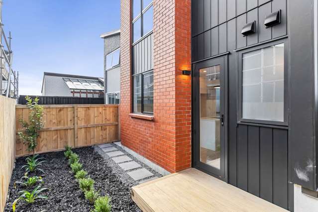 5 Paretao Street Massey_1