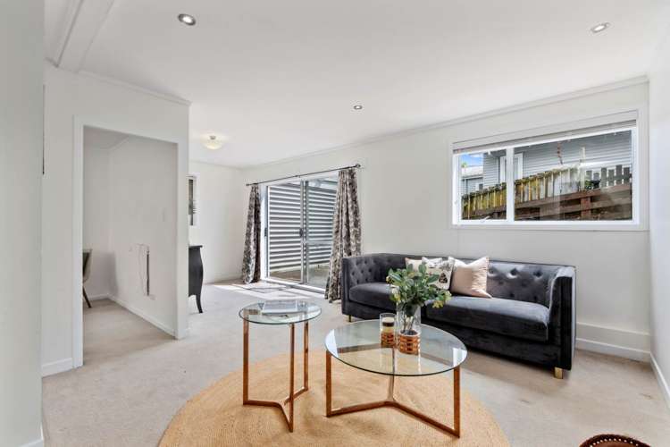 640 Beach Road Browns Bay_23