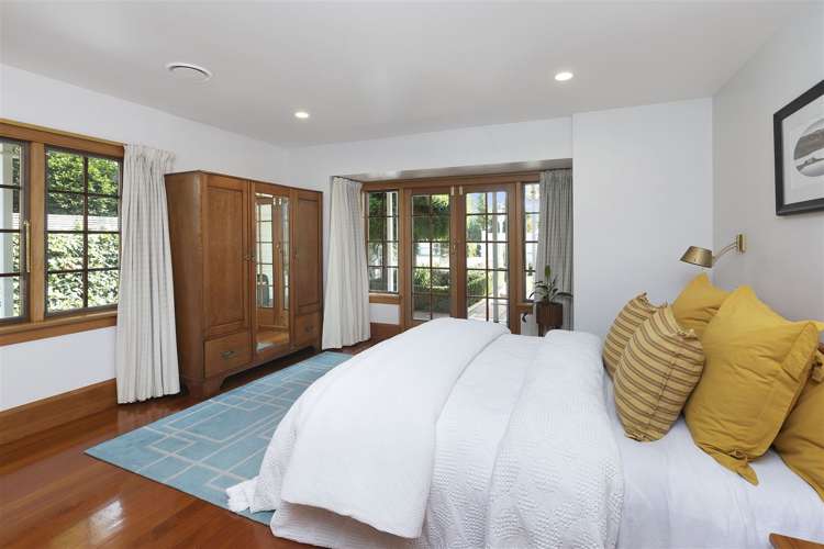 83 Saint Andrews Square Strowan_14