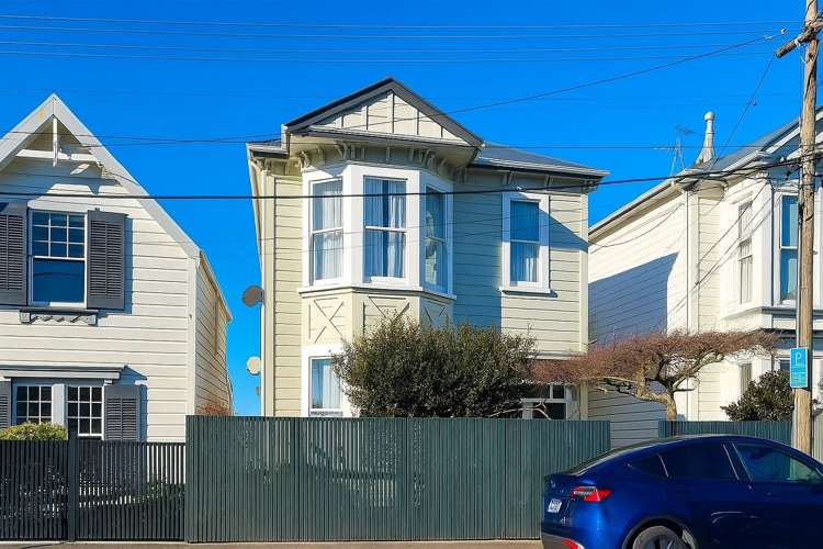 35B Grant Road Thorndon_2