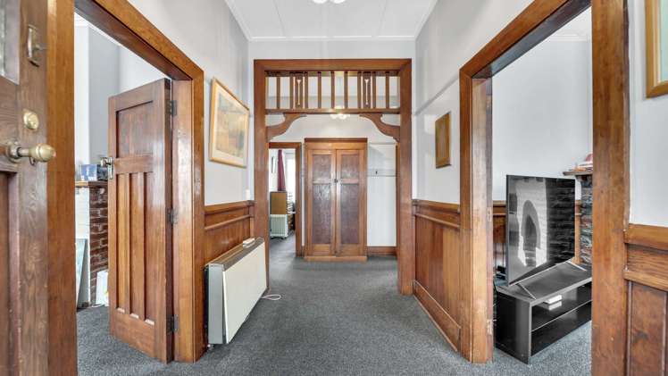10 Saunders Street and 4 Ryley Street Owaka_9