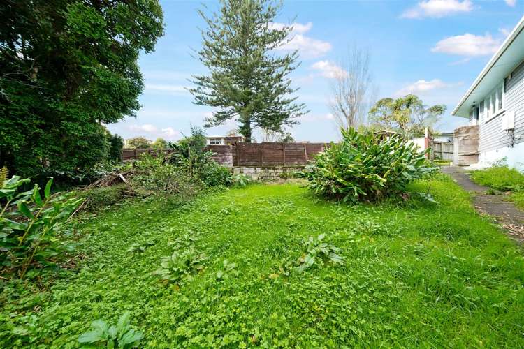 53 Chorley Avenue Massey_22