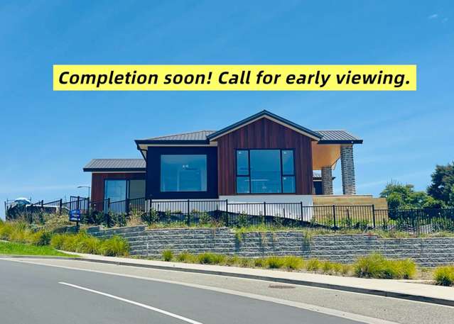 Single-Level Sea View Home in Stanmore Bay