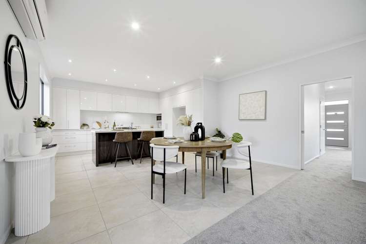 16 Darion Drive Flat Bush_8