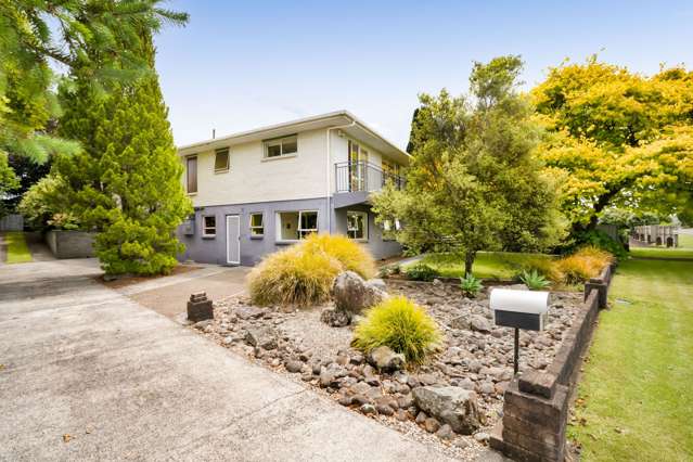 A Rare Opportunity at 39 Oberon Street