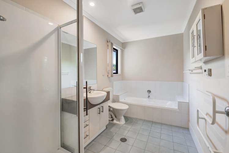 31 Trimaran Drive Gulf Harbour_11