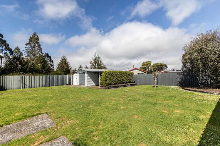 4 Tongariro Place Waimarino_26