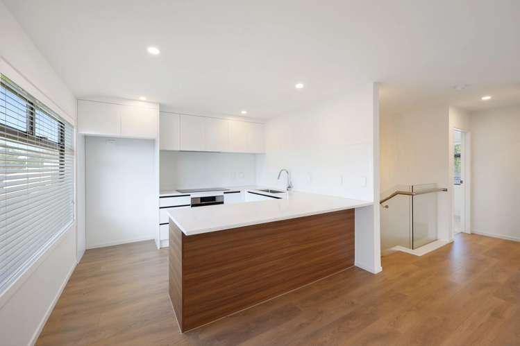 70D Portage Road New Lynn_3