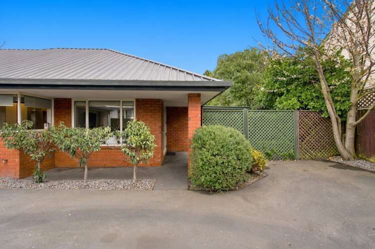 91A Racecourse Road_3