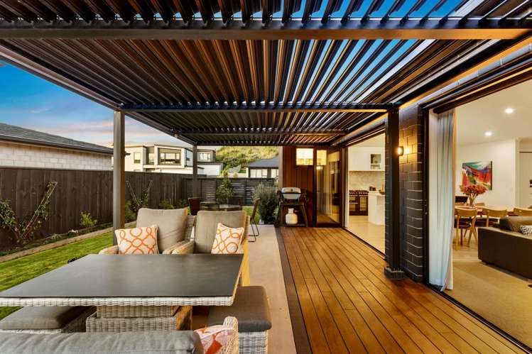 61 Queen Charlotte Drive Aotea_25