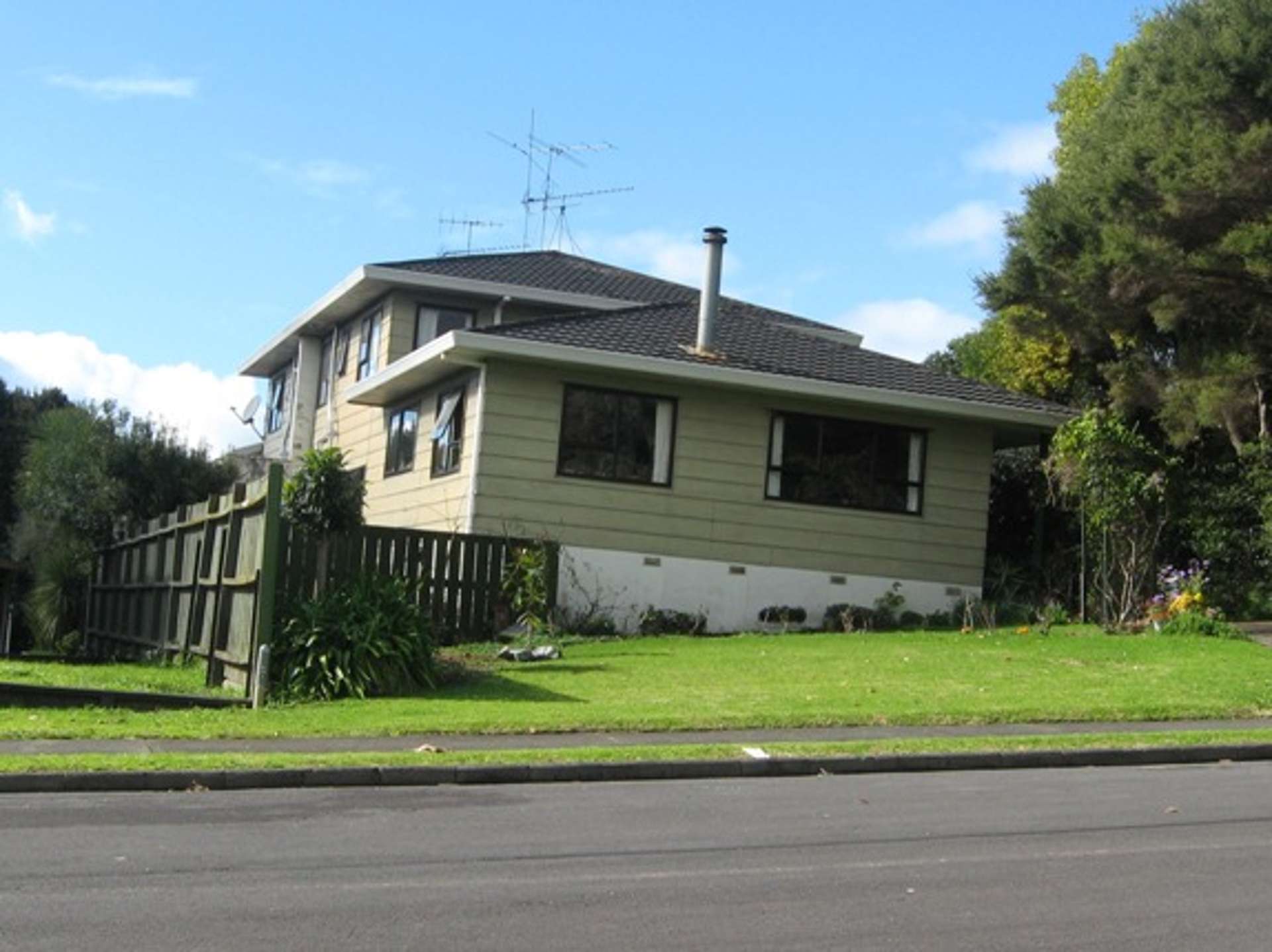 1/31 Acacia Road 10899_0